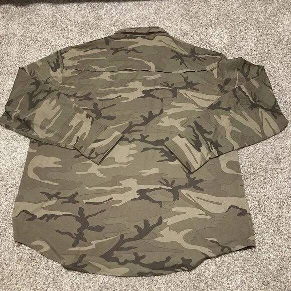 Poncho Men's XL Camouflage Magnetic Snap Button Shirt Outdoor Vented/ Pockets - Picture 7 of 7